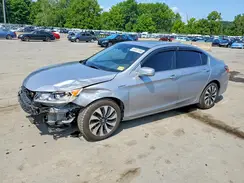 JHMCR6F54HC015246 2017 HONDA ACCORD