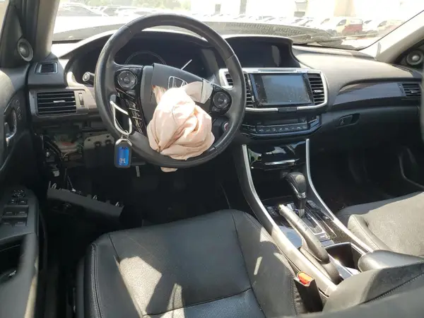 JHMCR6F54HC017935 2017 HONDA ACCORD - Image 8