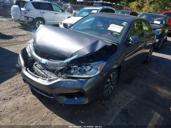 JHMCR6F54HC028529 2017 HONDA ACCORD - Image 2