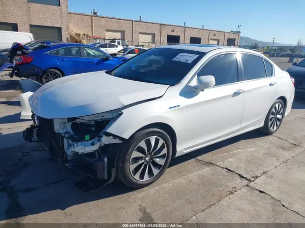 JHMCR6F55HC003316 2017 HONDA ACCORD - Image 2