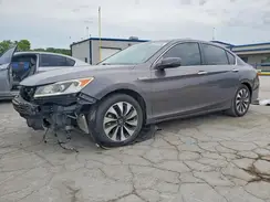 JHMCR6F55HC005583 2017 HONDA ACCORD