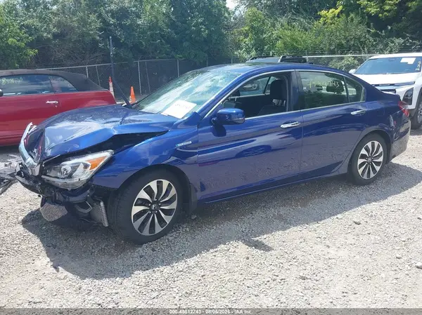 JHMCR6F55HC006541 2017 HONDA ACCORD - Image 2