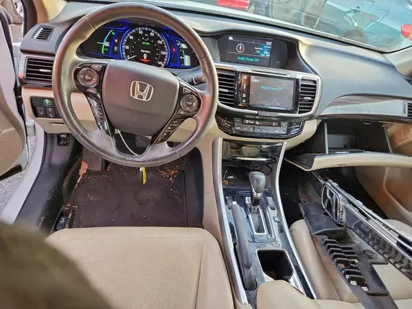 JHMCR6F55HC008578 2017 HONDA ACCORD - Image 8