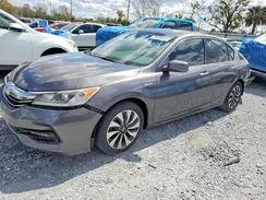JHMCR6F55HC010119 2017 HONDA ACCORD