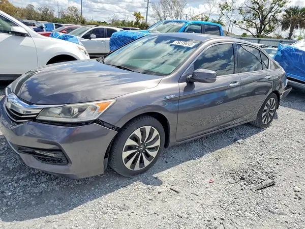 JHMCR6F55HC010119 2017 HONDA ACCORD - Image 1