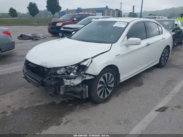 JHMCR6F55HC013635 2017 HONDA ACCORD - Image 2