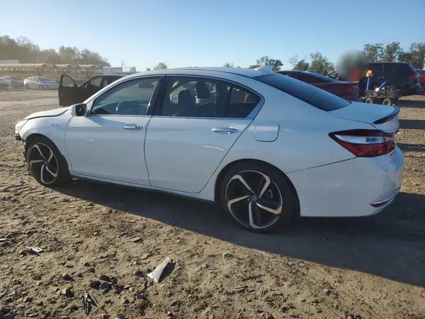 JHMCR6F55HC014378 2017 HONDA ACCORD - Image 2