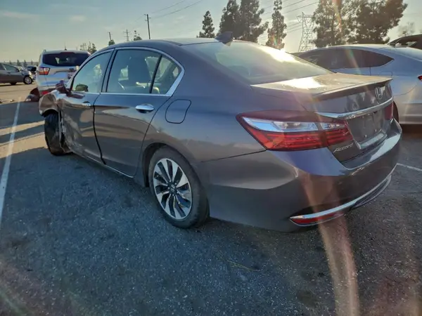 JHMCR6F55HC017507 2017 HONDA ACCORD - Image 2