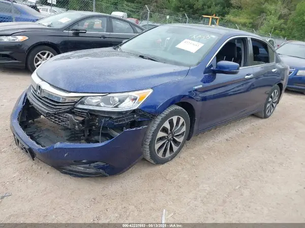 JHMCR6F55HC020312 2017 HONDA ACCORD - Image 2