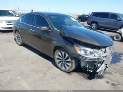 JHMCR6F55HC022903 2017 HONDA ACCORD