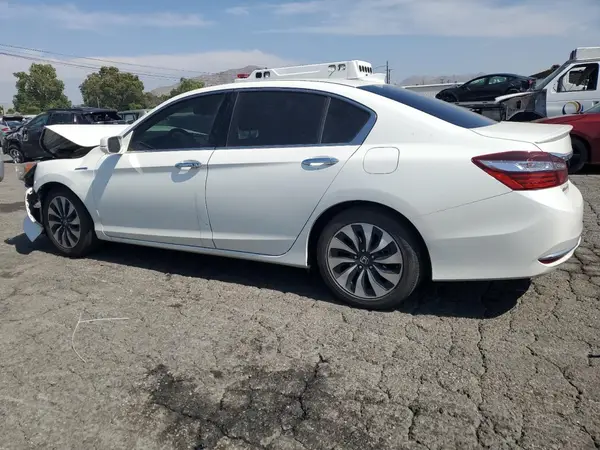 JHMCR6F55HC027017 2017 HONDA ACCORD - Image 2