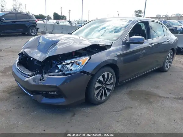 JHMCR6F55HC027812 2017 HONDA ACCORD - Image 2