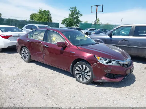 JHMCR6F55HC028572 2017 HONDA ACCORD - Image 1