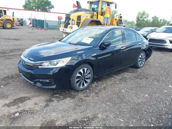 JHMCR6F55HC028667 2017 HONDA ACCORD - Image 2