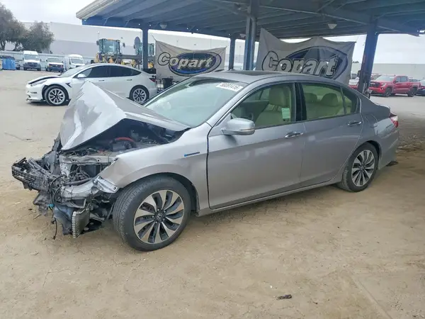 JHMCR6F55HC030175 2017 HONDA ACCORD - Image 1