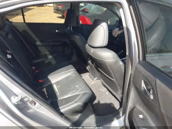 JHMCR6F56HC000750 2017 HONDA ACCORD - Image 8