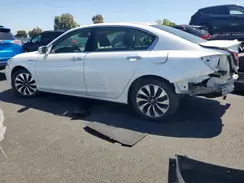 JHMCR6F56HC003910 2017 HONDA ACCORD