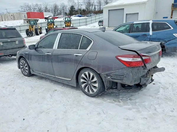 JHMCR6F56HC004894 2017 HONDA ACCORD - Image 2