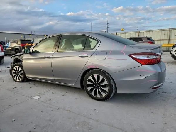 JHMCR6F56HC010081 2017 HONDA ACCORD - Image 2