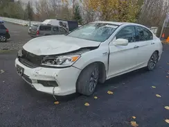 JHMCR6F56HC011392 2017 HONDA ACCORD