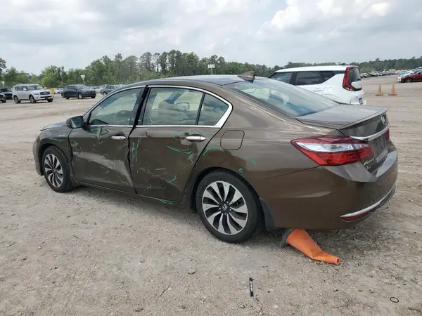 JHMCR6F56HC011618 2017 HONDA ACCORD - Image 2