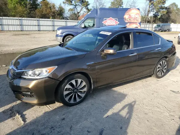 JHMCR6F56HC013112 2017 HONDA ACCORD - Image 1