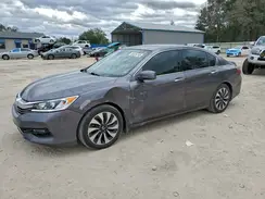 JHMCR6F56HC018830 2017 HONDA ACCORD