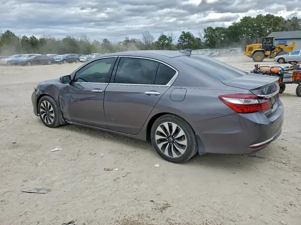 JHMCR6F56HC018830 2017 HONDA ACCORD - Image 2