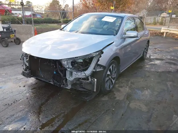 JHMCR6F57HC001115 2017 HONDA ACCORD - Image 2