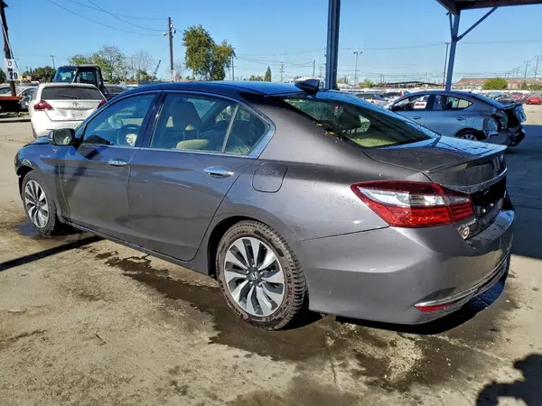JHMCR6F57HC006301 2017 HONDA ACCORD - Image 2