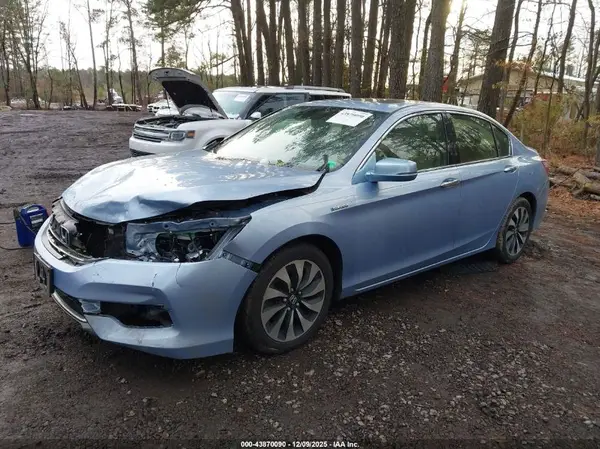 JHMCR6F57HC006556 2017 HONDA ACCORD - Image 2