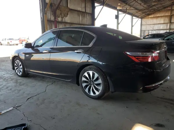 JHMCR6F57HC006668 2017 HONDA ACCORD - Image 2