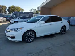 JHMCR6F57HC014978 2017 HONDA ACCORD