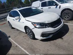 JHMCR6F57HC018710 2017 HONDA ACCORD