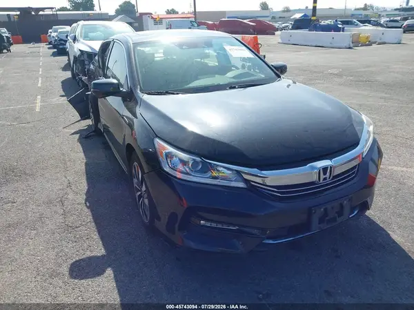 JHMCR6F57HC028783 2017 HONDA ACCORD - Image 1
