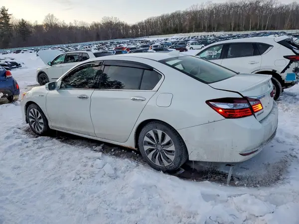 JHMCR6F58HC000247 2017 HONDA ACCORD - Image 2