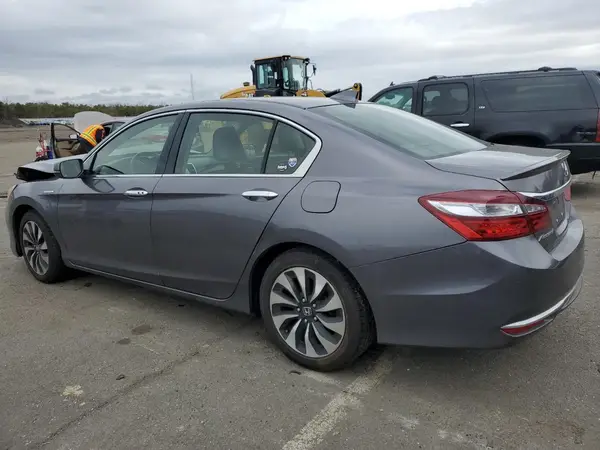 JHMCR6F58HC001463 2017 HONDA ACCORD - Image 2
