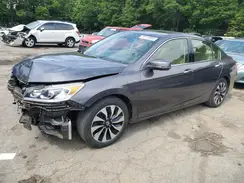 JHMCR6F58HC002242 2017 HONDA ACCORD