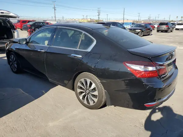 JHMCR6F58HC003858 2017 HONDA ACCORD - Image 2