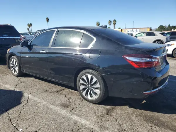 JHMCR6F58HC004590 2017 HONDA ACCORD - Image 2