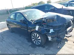 JHMCR6F58HC008428 2017 HONDA ACCORD