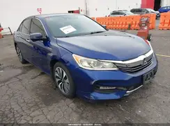 JHMCR6F58HC008994 2017 HONDA ACCORD