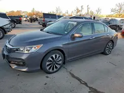 JHMCR6F58HC010762 2017 HONDA ACCORD