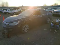 JHMCR6F58HC011930 2017 HONDA ACCORD