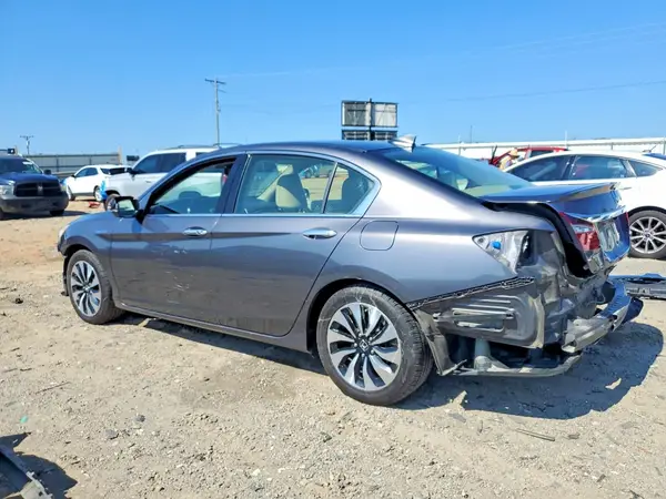 JHMCR6F58HC012981 2017 HONDA ACCORD - Image 2