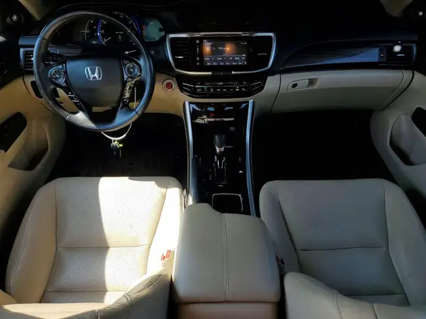 JHMCR6F58HC012981 2017 HONDA ACCORD - Image 8