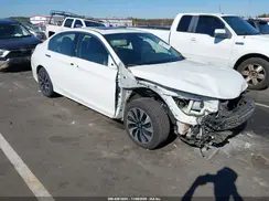 JHMCR6F58HC012995 2017 HONDA ACCORD