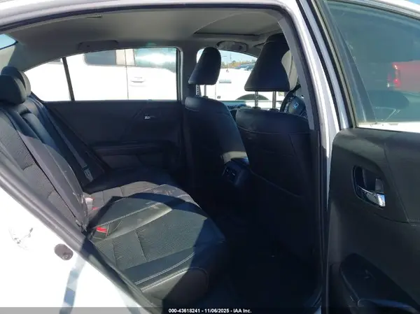 JHMCR6F58HC012995 2017 HONDA ACCORD - Image 8