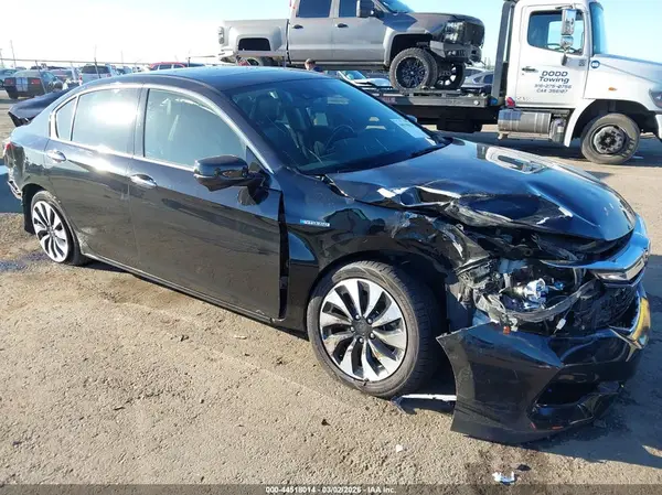 JHMCR6F58HC014889 2017 HONDA ACCORD - Image 1