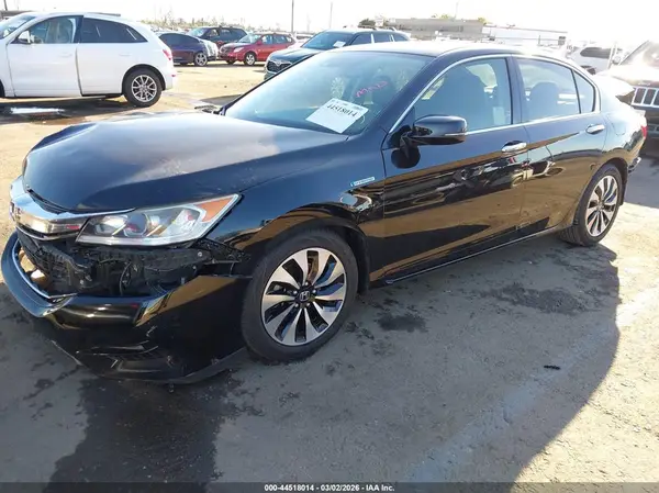 JHMCR6F58HC014889 2017 HONDA ACCORD - Image 2